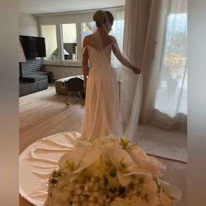 I loved this dress and I hope you will too